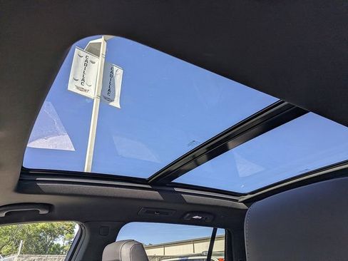 Used 2024 Cadillac XT6 Luxury FWD image 20