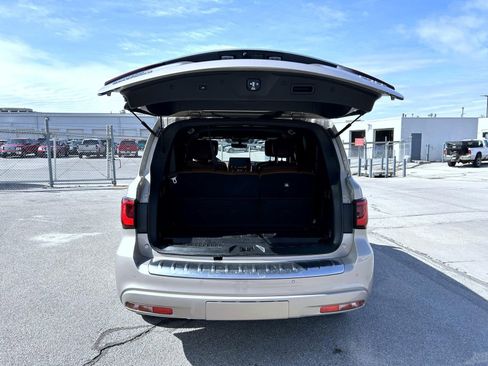 Used 2022 INFINITI QX80 Sensory w/ All-Season Package AWD/4WD image 23