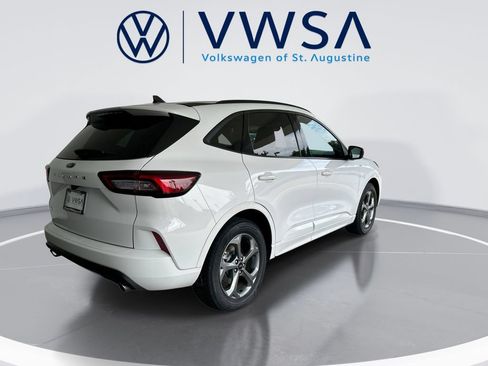 Used 2023 Ford Escape ST-Line FWD image 8