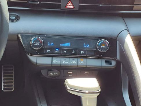 Certified 2025 Hyundai Elantra Sport FWD image 14