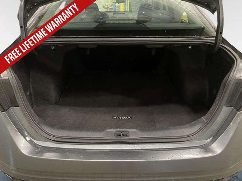 Used 2025 Nissan Altima 2.5 SV AWD/4WD image 33