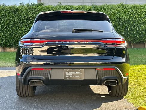 Certified 2025 Porsche Macan AWD/4WD image 7