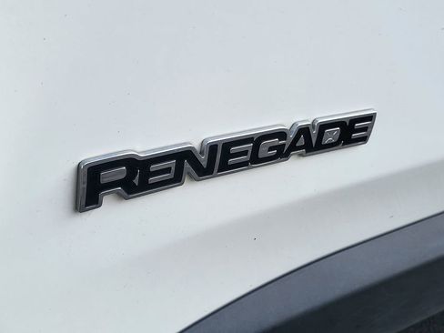 Used 2020 Jeep Renegade Limited image 12