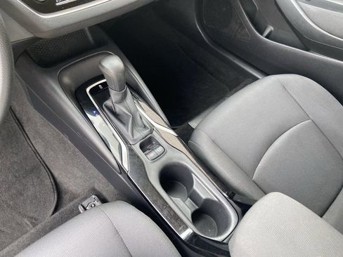 Used 2020 Toyota Corolla LE image 23
