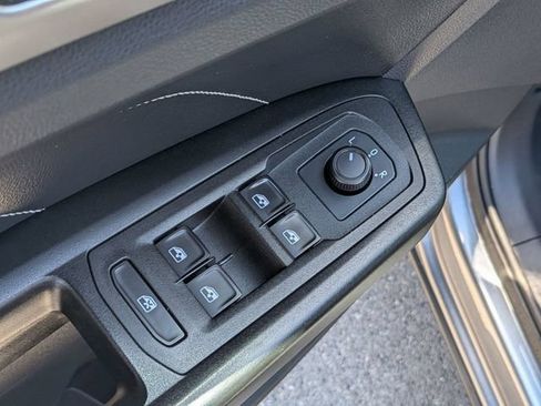 Used 2020 Volkswagen Atlas Cross Sport SEL FWD image 12