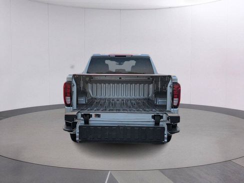 Used 2021 GMC Sierra 1500 SLE w/ X31 Off-Road Package AWD/4WD image 5