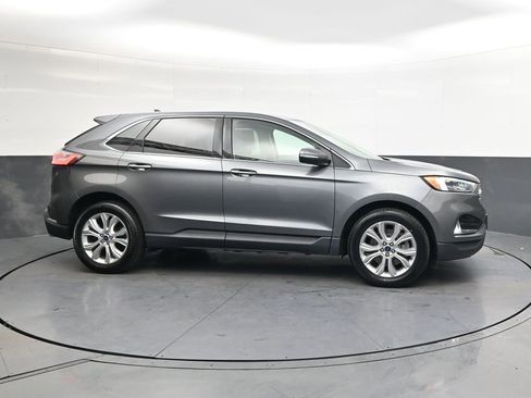 Used 2022 Ford Edge Titanium w/ Equipment Group 301A image 3