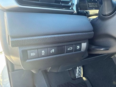 Used 2025 Toyota Camry XSE image 23