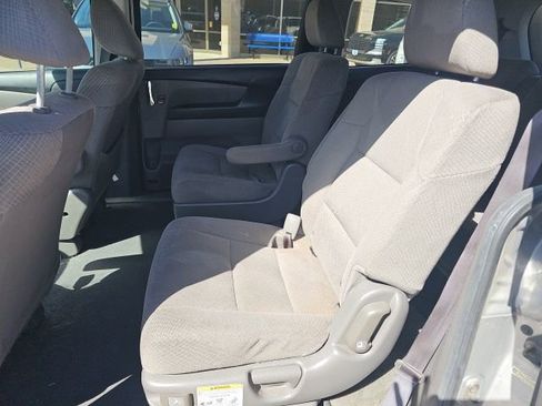 Used 2015 Honda Odyssey LX image 7