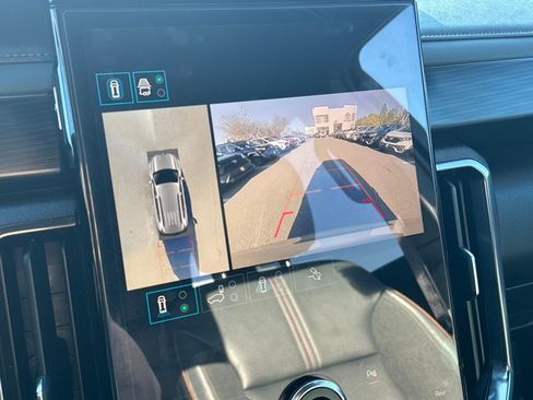 Used 2024 GMC Acadia AT4 w/ Luxury Package image 20