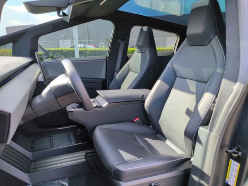 Used 2024 Tesla Cybertruck Cyberbeast image 16