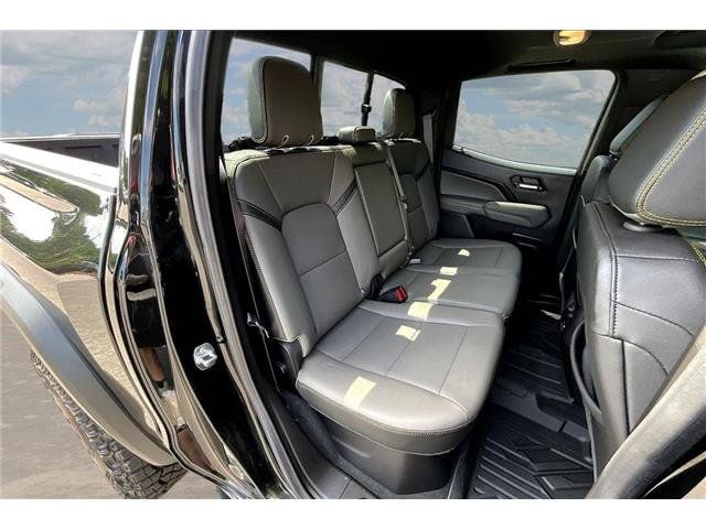 Used 2025 Chevrolet Colorado ZR2 w/ Technology Package AWD/4WD image 28
