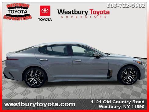 Used 2022 Kia Stinger GT-Line AWD/4WD image 6