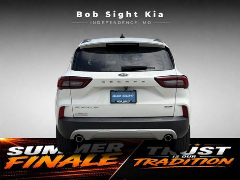 Used 2023 Ford Escape Platinum AWD/4WD image 12