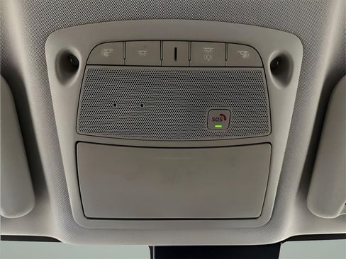 Used 2022 Nissan Rogue Sport SL image 18