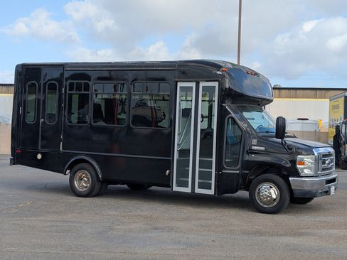 Used 2013 Ford E-450 and Econoline 450 Super Duty w/ Shuttle Bus Prep Pkg image 1