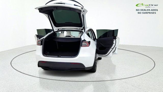 Used 2025 Tesla Model Y Performance AWD/4WD image 18