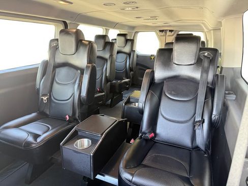 Used 2023 Ford Transit 350 XLT RWD image 11