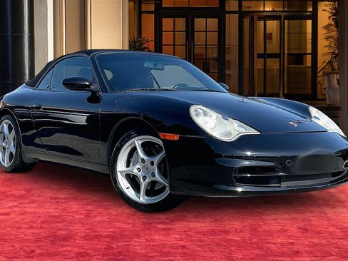 Used 2003 Porsche 911 Cabriolet image 2