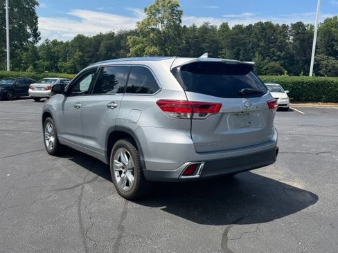Used 2018 Toyota Highlander Limited FWD image 8