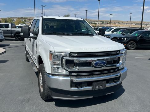 Used 2022 Ford F350 XLT AWD/4WD image 4