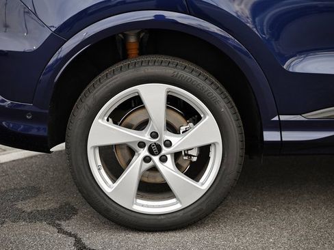 New 2025 Audi Q5 Premium Plus image 6