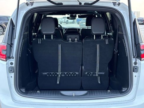 New 2026 Chrysler Pacifica Select image 23