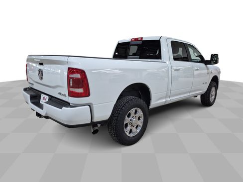 Used 2024 RAM 2500 Laramie AWD/4WD image 9