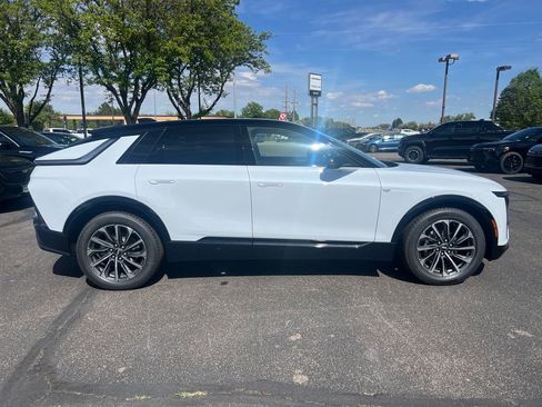 New 2026 Cadillac Lyriq Sport AWD/4WD image 6