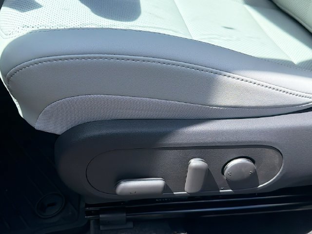 New 2026 Hyundai Kona Limited FWD image 19