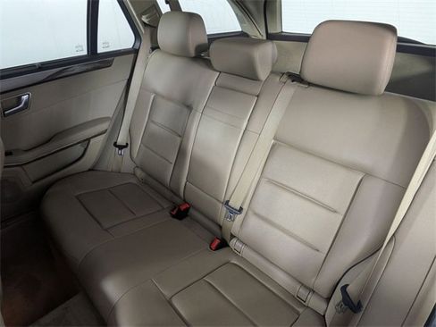 Used 2011 Mercedes-Benz E 350 E 350 image 22