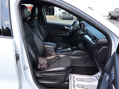 Used 2025 Ford Escape ST-Line AWD/4WD image 22