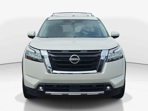 Used 2023 Nissan Pathfinder SL w/ SL Premium Package AWD/4WD image 9