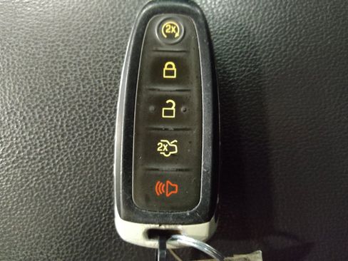 Used 2019 Ford Escape SE FWD image 32