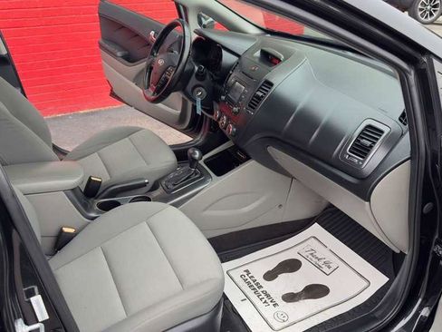 Used 2015 Kia Forte EX w/ UVO Package W/17" Alloys image 14