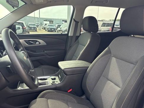 Used 2020 Chevrolet Traverse LS w/ LPO, Blackout Package FWD image 12