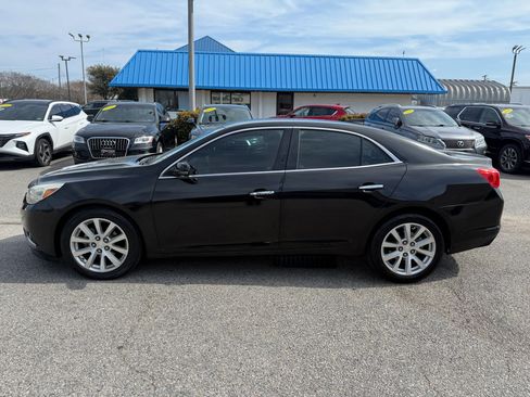 Used 2016 Chevrolet Malibu LTZ image 2