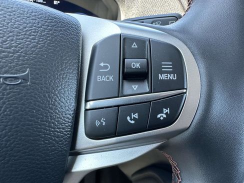 Used 2025 Ford Explorer Active image 20