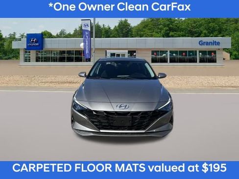 Used 2022 Hyundai Elantra SEL image 3