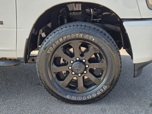 Used 2025 RAM 2500 Big Horn AWD/4WD image 4