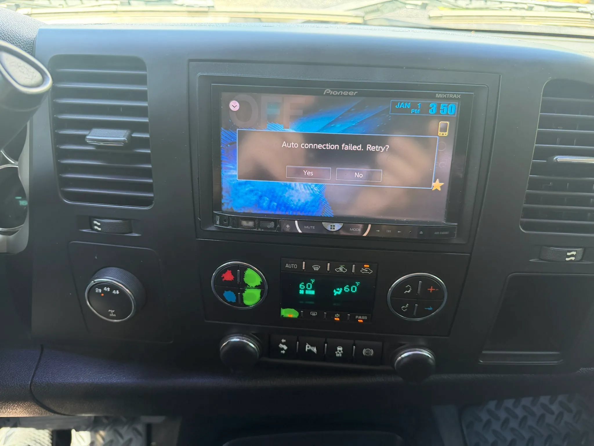 Used 2014 GMC Sierra 2500 SLE w/ SLE Preferred Package AWD/4WD image 17
