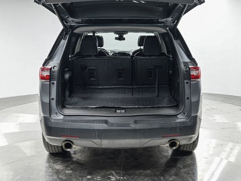 Used 2021 Chevrolet Traverse RS w/ LPO, Floor Liner Package image 6