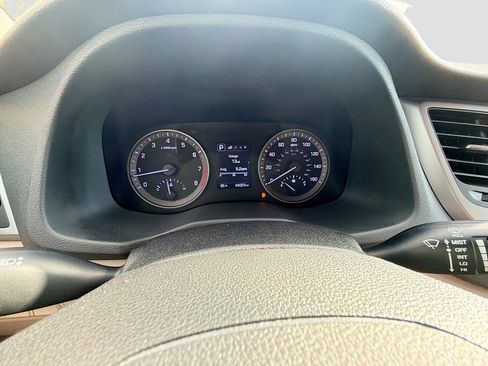 Used 2018 Hyundai Tucson SE image 35