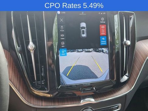 Certified 2023 Volvo XC60 B5 Plus AWD/4WD image 19