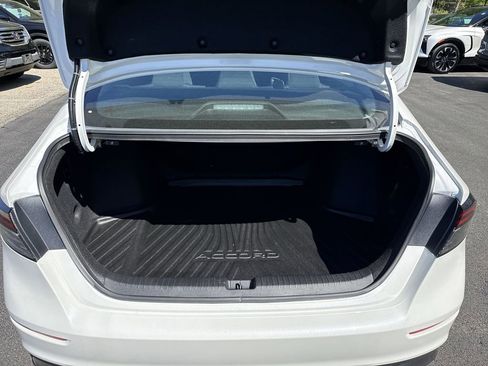 Used 2025 Honda Accord SE image 21