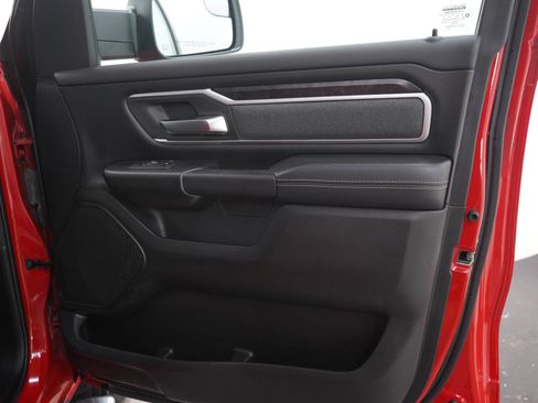 Used 2021 RAM 1500 Big Horn AWD/4WD image 12