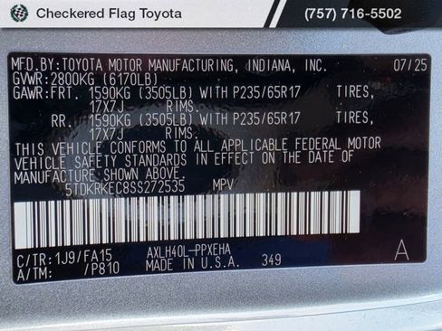 Used 2025 Toyota Sienna LE image 22