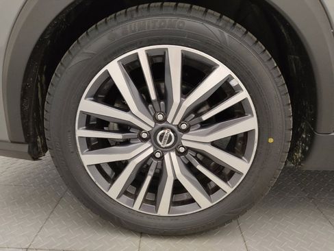 Used 2021 Nissan Kicks SV FWD image 31