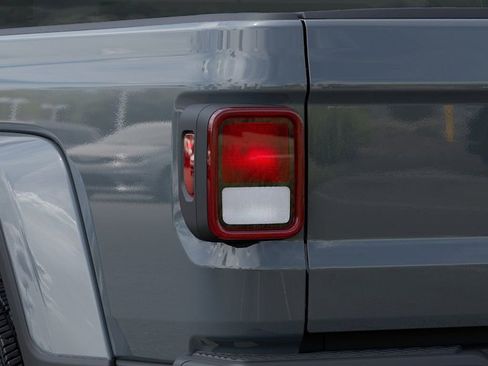 New 2026 Jeep Gladiator Sport AWD/4WD image 9