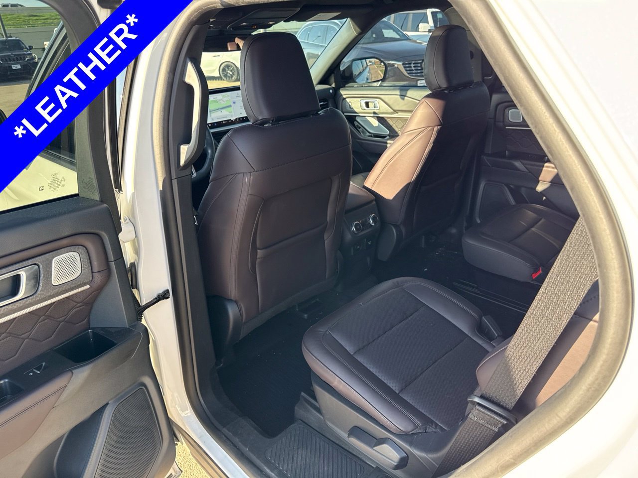 Used 2025 Ford Explorer Platinum w/ Ultimate Package RWD image 7